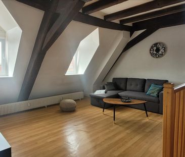 F2 meublé DUPLEX 77m² au sol CENTRE/CHAMP DE MARS - Photo 4