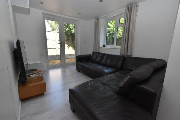 5 bedroom terraced house to rent - Photo 1