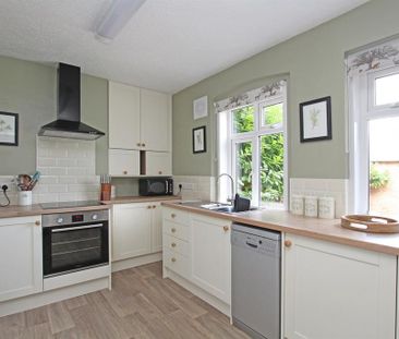 2 bedroom semi-detached house to rent - Photo 1