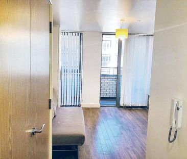 Studio to rent - Photo 5