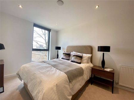 Rent at Thames Quarter - in the heart of Reading's town centre. Benefiting from a residents gym, lounge, terraces, private cinema and dining room - Photo 3