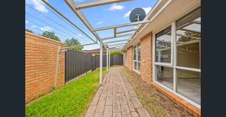 Spacious 3-Bedroom Home in Prime Central Rowville Location - Photo 4