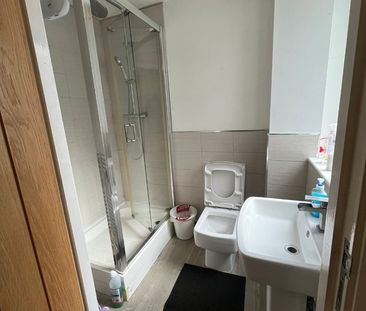 Room in a Shared House, Forster Street, NG7 - Photo 1