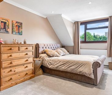 3 bedroom semi-detached house to rent - Photo 6