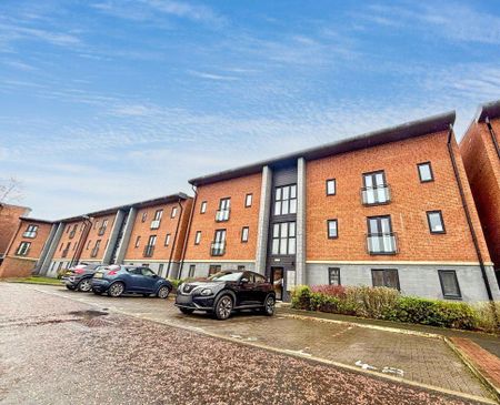 Elmwood Park Court, Gosforth, Newcastle upon Tyne, Tyne and Wear, NE13 9BP - Photo 4