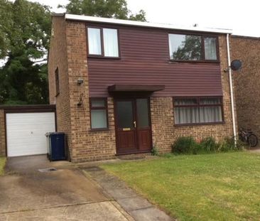 4 bedroom detached house to rent - Photo 3
