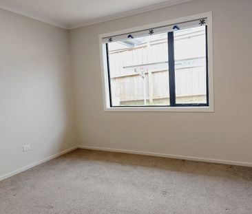 Spacious 4-Bedroom Family Home with Stunning Rural Views – Pokeno - Photo 3