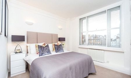 2 bedroom conversion flat with 1 reception and 2 bathrooms in Mayfair, W1J - Photo 3