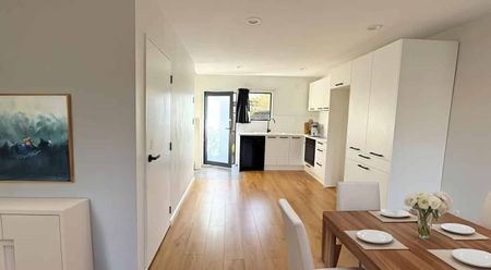 MOUNT WELLINGTON, 2 BEDROOMS - Photo 2