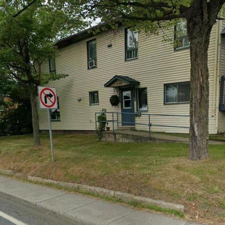 GRAND 4 1/2 à louer Rénové en 2026 - Coaticook ( 4-plex ) 1er mai 2026 - Photo 3