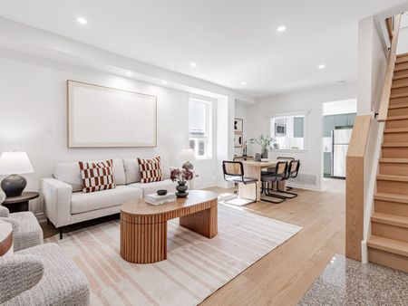 For Lease - 8 Redwood Avenue Unit# Main, Toronto, Ontario - Photo 4