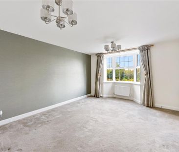 4 bedroom detached house to rent - Photo 2