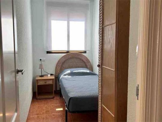 Piso de alquiler en Calle Virgen de Monserrate, 28, Torre de la Horadada - Photo 1