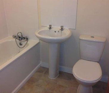 St Matthews Road, Smethwick, B66 - Photo 5