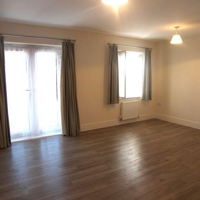 4 bedroom terraced house to rent - Photo 1
