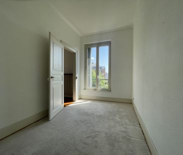 Un lumineux 3 pièces avec un balcon Avenue des Vosges - Photo 1