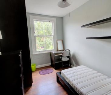 4 bedroom terraced house to rent - Photo 5