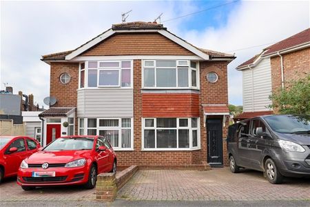 Mildenhall Drive, St. Leonards-On-Sea - Photo 2