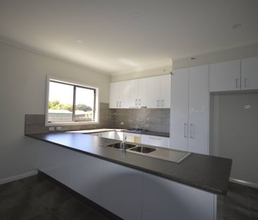 ADDISON REAL ESTATE - Photo 3