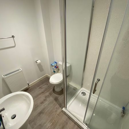 1 Bed Student Accommodation - Photo 4
