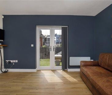 2 bedroom semi-detached house to rent - Photo 4