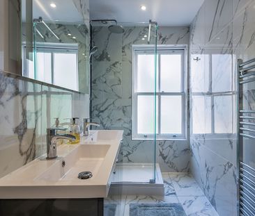 3 bedroom house to rent Little Western Street, Hove, East Sussex, BN3 - Photo 6