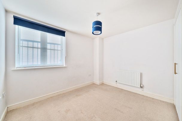 Manor Way, London, SE23 - Photo 1