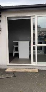 Ready for new tenant/s - Photo 3