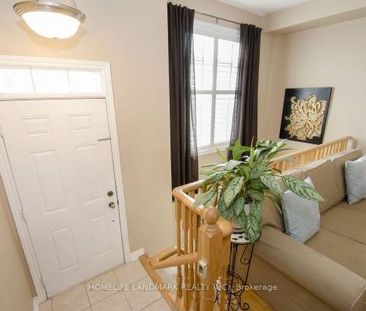 Excellent Location! Gorgeous Open Concept Townhouse! 2 Car Garage - Photo 4