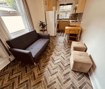 2 bedroom flat to rent - Photo 6