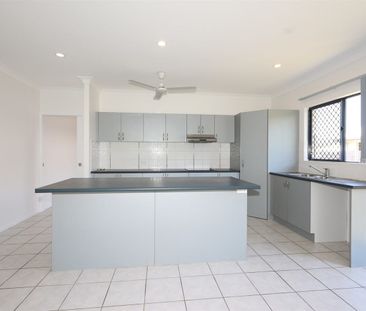 Fully Air Conditoned Family Home - Walking Distance to School and S... - Photo 4