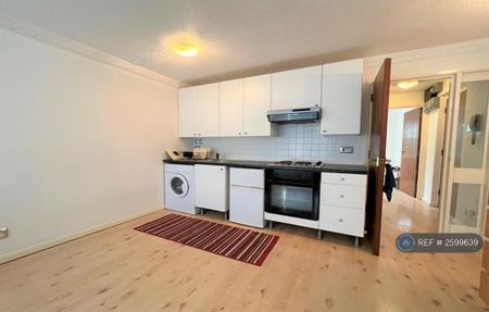 1 bedroom flat to rent - Photo 3