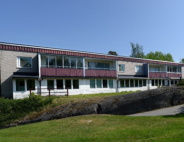 Branta Backen 8, Tumba - Photo 1