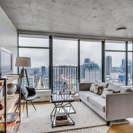 Condo in Downtown Vancouver, BC - Photo 1