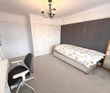 4 Bedroom Detached To Let - Photo 5