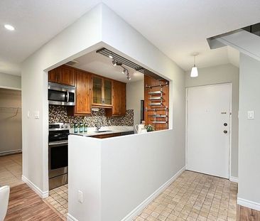 For Lease - 2001 Bonnymede Drive Unit# 22, Mississauga, Ontario - Photo 1