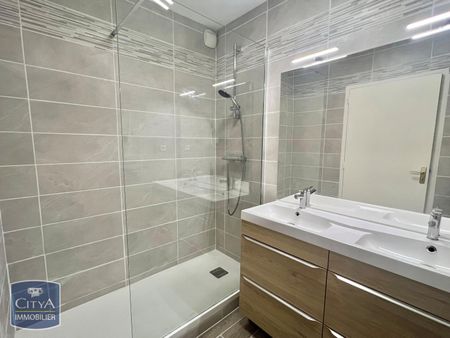 Location Appartement 3 pièces 71m² VILLEURBANNE 69100 - Photo 3