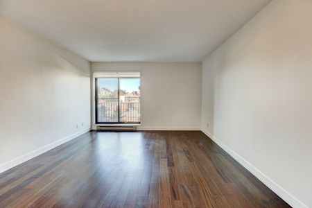 Condo for rent, Montréal (Côte-des-Neiges/Notre-Dame-de-Grâce) - Photo 2