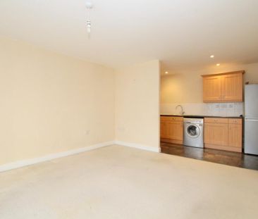 1 bedroom ground floor flat to rent - Photo 2