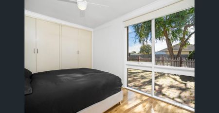 Updated family home in popular Bell Post Hill - Photo 2