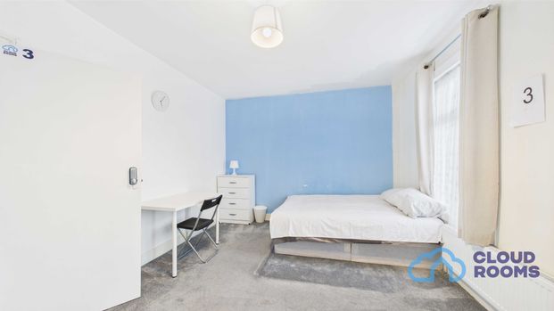 RM3 Hampden Road | Grays | London | RM17 5JP - Photo 1