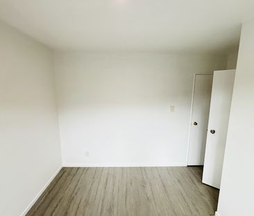 FAVONA, 3 BEDROOMS - Photo 3