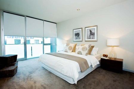 LIFESTYLE LUXURY HIGH ABOVE CHURCH STREET - Photo 4