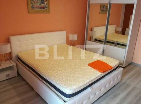 Apartament cu 2 camere, 60 mp, prima inchiriere, mobilat lux, parcare, terasa 24 mp, zona FSEGA - Photo 4