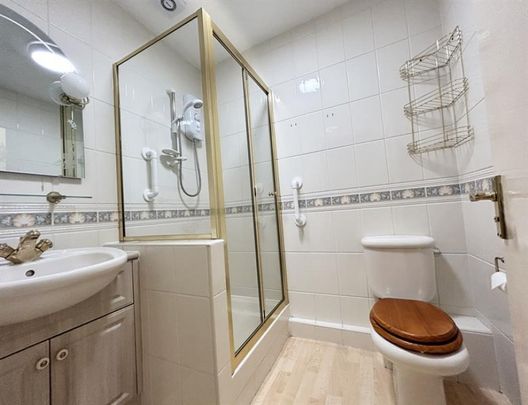 2 Bedroom Apartment To Let - Photo 1