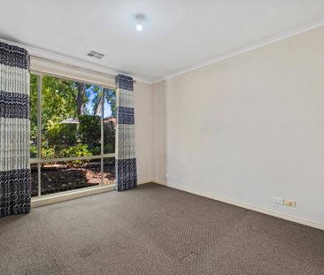 30 Yumba Avenue, Ngunnawal ACT 2913 - House For Rent | Domain - Photo 4
