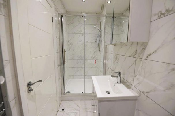 3 bedroom flat to rent - Photo 1