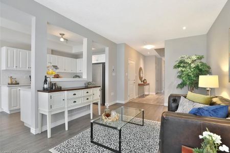 For Lease - 17 White Star Lane, Grimsby, Ontario - Photo 2