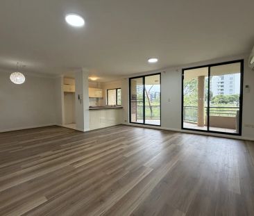 Exquisite, Restored Apartment Within Carlingford West School Catchment - Photo 1