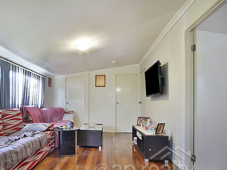 57 Cambridge Street, Rocklea, QLD - Photo 4